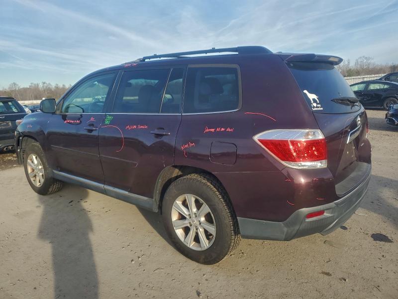 Photo 2 from auction – 2011 TOYOTA HIGHLANDER with VIN 5TDBK3EH2BS046688