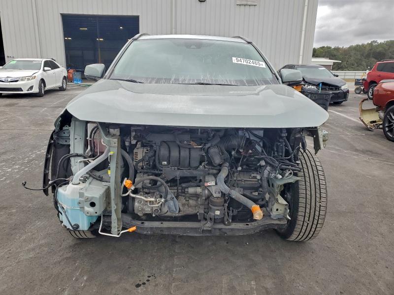 Photo 5 from auction – 2019 TOYOTA RAV4 XLE with VIN 2T3W1RFV9KC013425