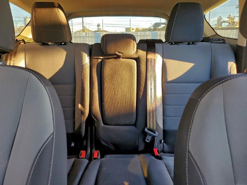 Photo 10 from auction – 2016 FORD ESCAPE with VIN 1FMCU0G90GUB83193