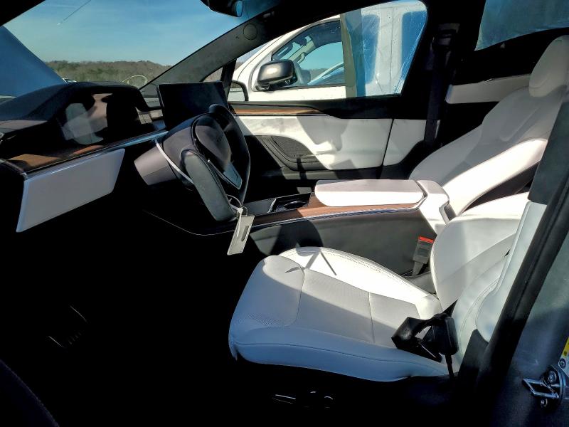 Photo 7 from auction – 2025 TESLA MODEL X with VIN 7SAXCBE51SF468526
