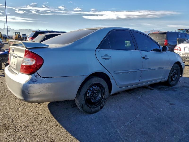 Photo 3 from auction – 2003 TOYOTA CAMRY LE with VIN JTDBE32K330237516