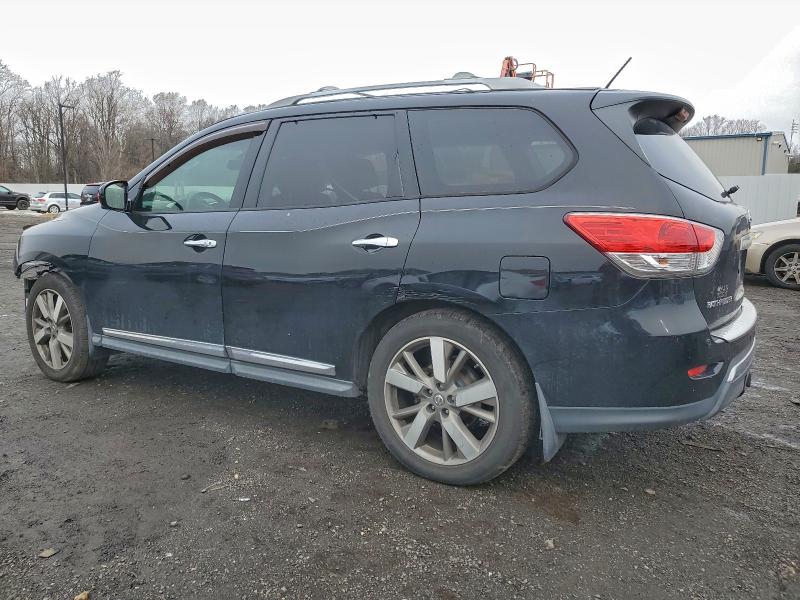 Photo 2 from auction – 2014 NISSAN PATHFINDER with VIN 5N1AR2MMXEC705957