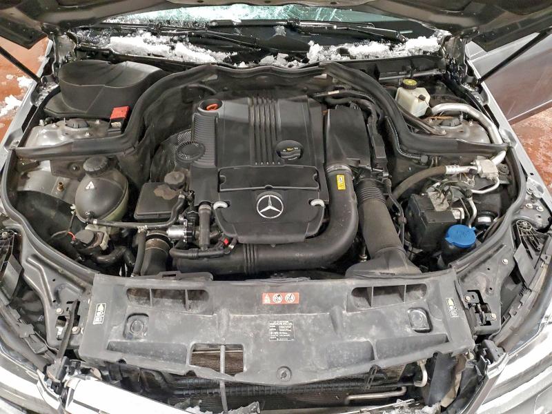 Photo 11 from auction – 2012 MERCEDES-BENZ C with VIN WDDGF4HB0CA612620