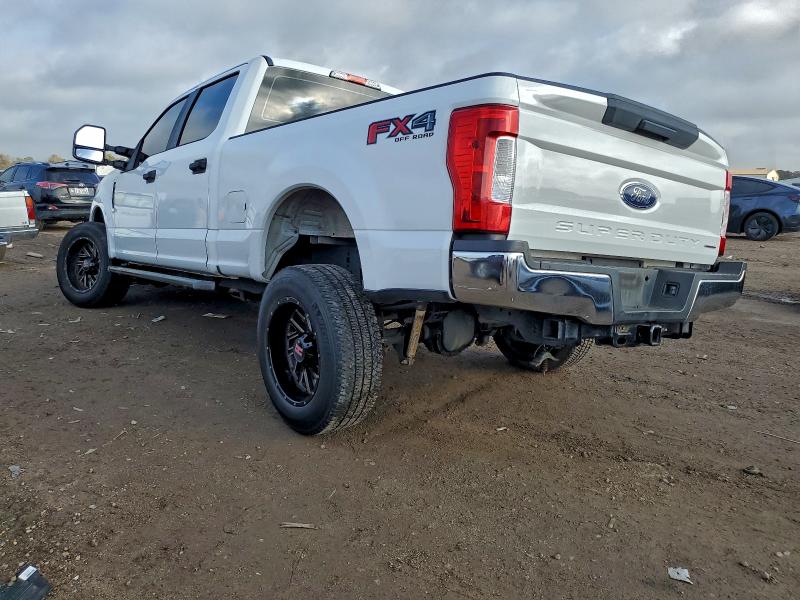 Photo 2 from auction – 2017 FORD F250 SUPER with VIN 1FT7W2B66HED25762