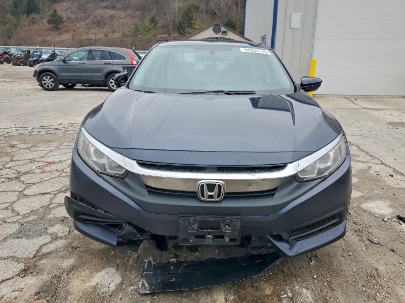 Photo 5 from auction – 2017 HONDA CIVIC LX with VIN 19XFC2F52HE024626