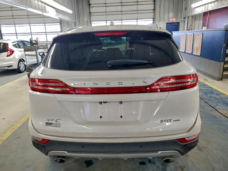 Photo 6 from auction – 2018 LINCOLN MKC RESERV with VIN 5LMCJ3D97JUL03073