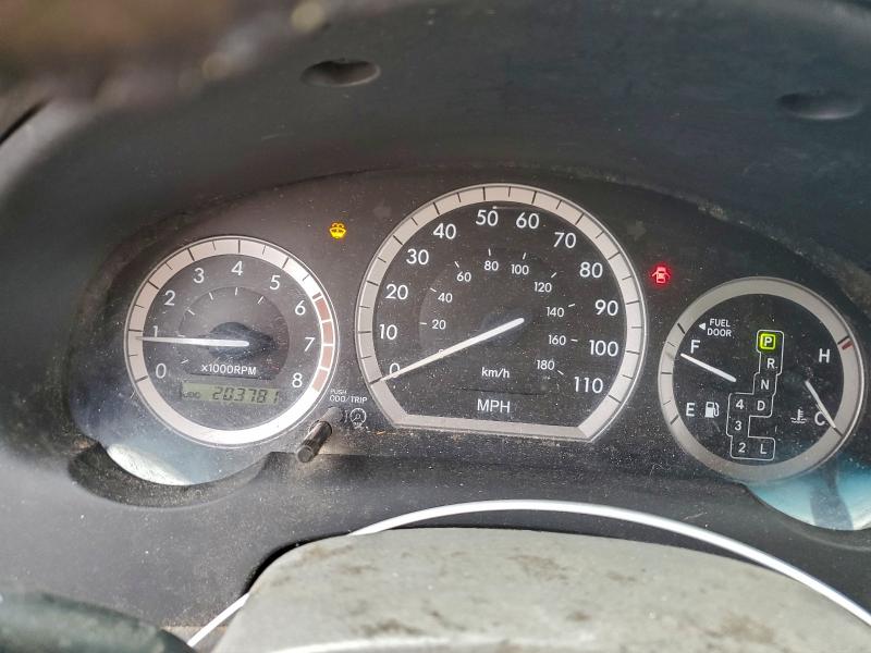 Photo 9 from auction – 2004 TOYOTA SIENNA XLE with VIN 5TDZA22C24S111174