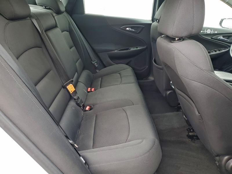 Photo 10 from auction – 2016 CHEVROLET MALIBU LT with VIN 1G1ZE5ST8GF284135