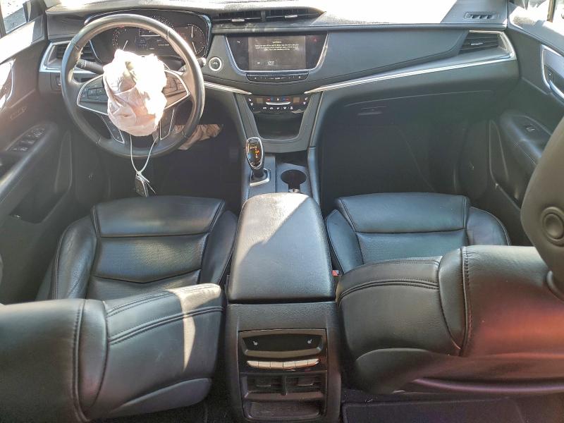 Photo 8 from auction – 2018 CADILLAC XT5 with VIN 1GYKNFRS8JZ119455