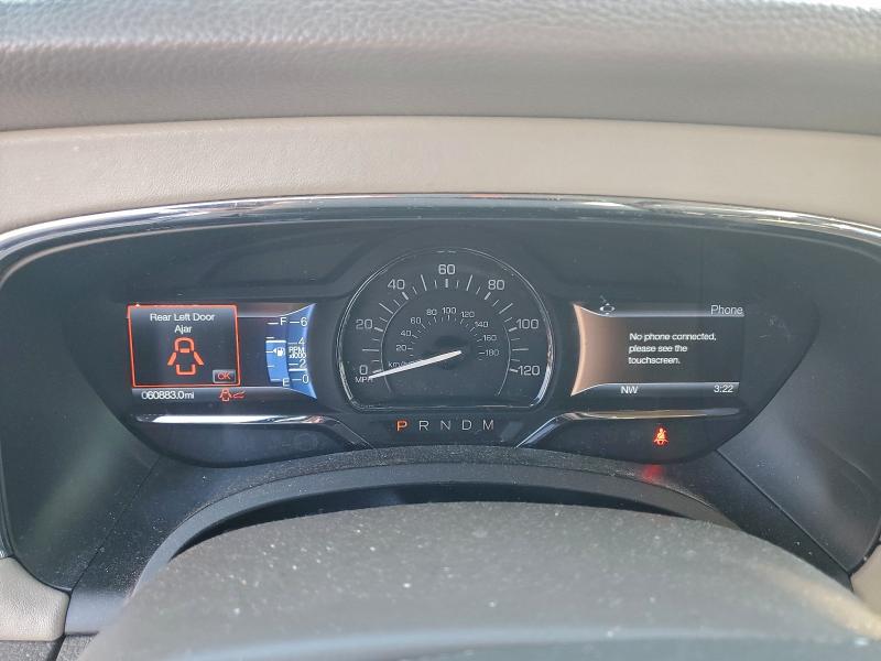 Photo 9 from auction – 2017 LINCOLN NAVIGATOR with VIN 5LMJJ2HT4HEL09151