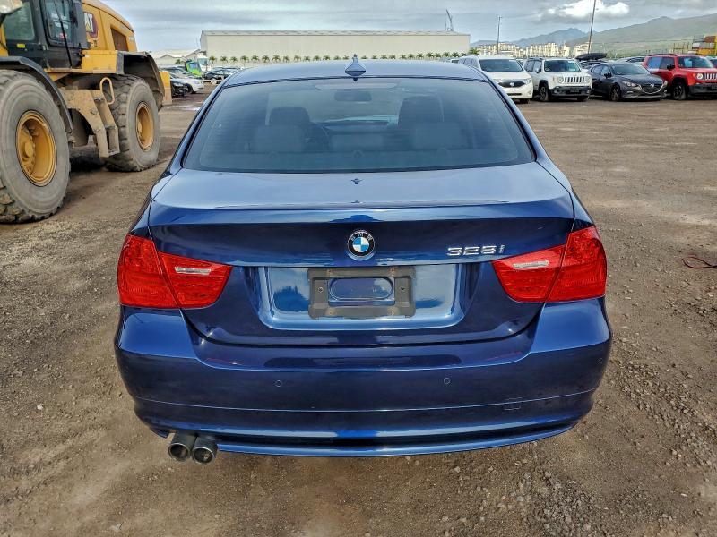 Photo 6 from auction – 2011 BMW 328 I with VIN WBAPH7C59BE460607
