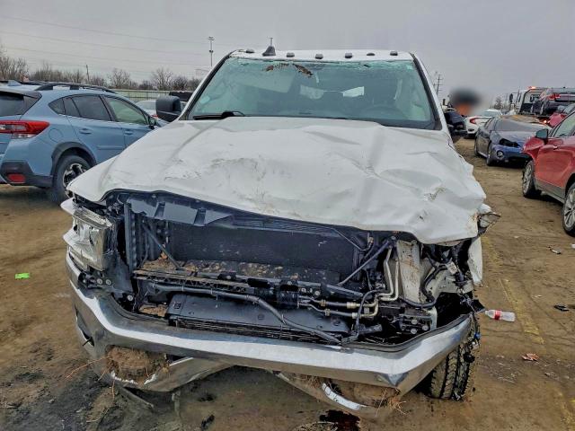 Photo 5 from auction – 2019 RAM 2500 TRADE with VIN 3C6UR5CL1KG632702