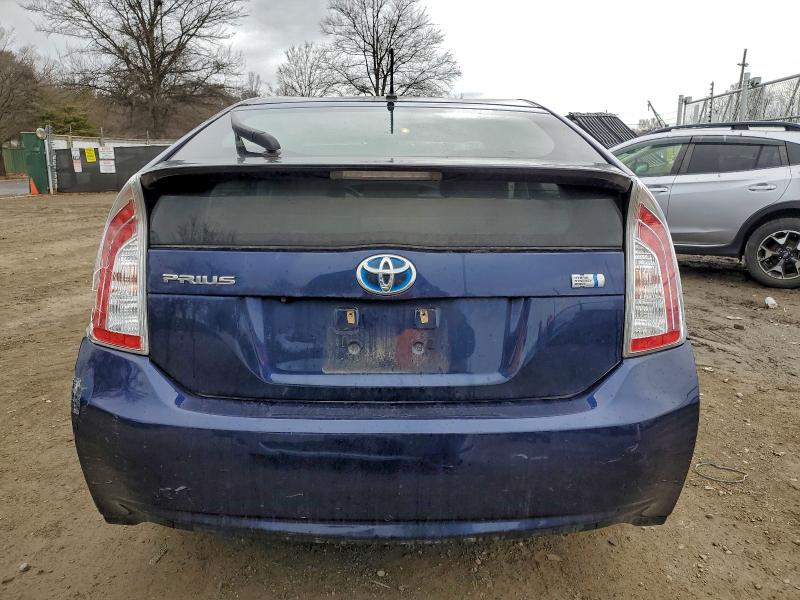 Photo 6 from auction – 2015 TOYOTA PRIUS with VIN JTDKN3DU0F0448787