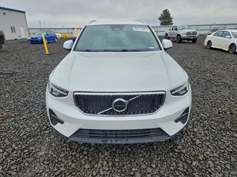 Photo 5 from auction – 2023 VOLVO XC40 CORE with VIN YV4L12UK6P2963479