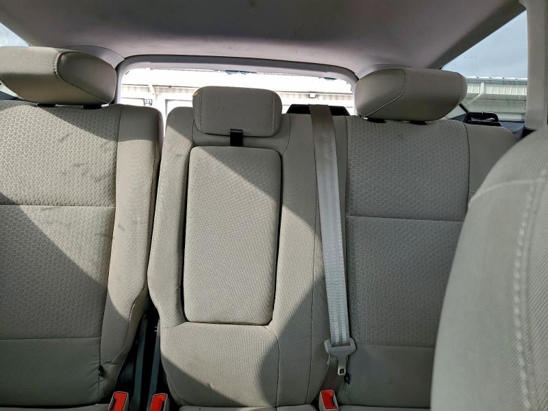 Photo 10 from auction – 2018 FORD ESCAPE SE with VIN 1FMCU9GD0JUC13244