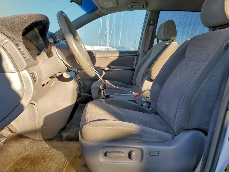 Photo 7 from auction – 2006 TOYOTA SIENNA CE with VIN 5TDZA23C86S501956