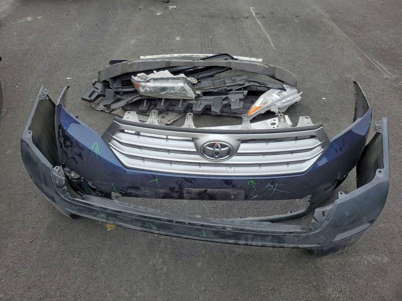 Photo 13 from auction – 2012 TOYOTA HIGHLANDER with VIN 5TDBK3EH1CS138666