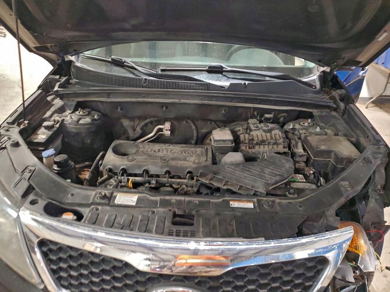 Photo 12 from auction – 2011 KIA SORENTO BA with VIN 5XYKTDA14BG030825