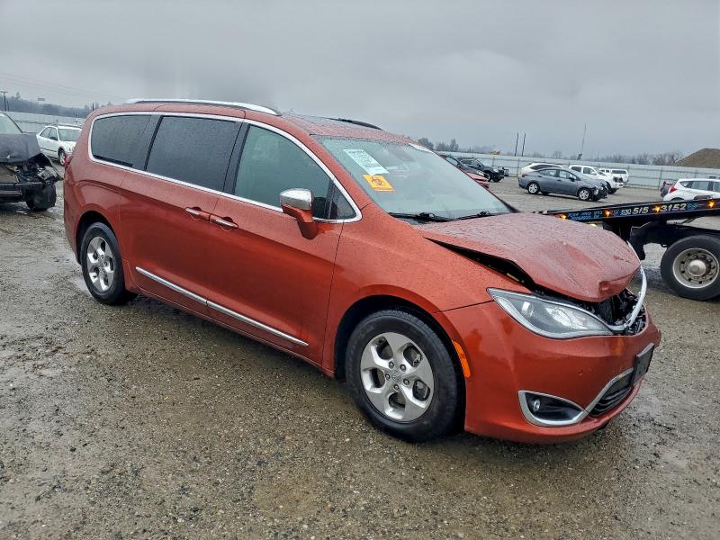 Photo 4 from auction – 2018 CHRYSLER PACIFICA with VIN 2C4RC1N78JR229656