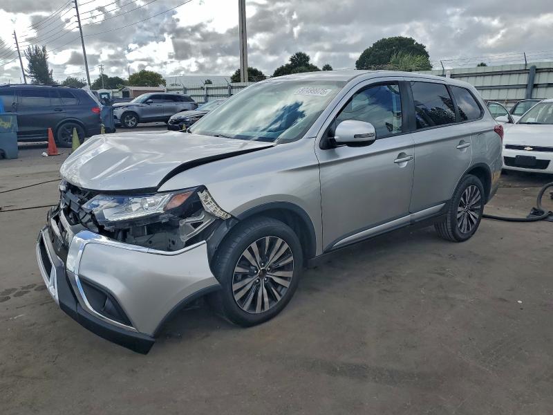 MITSUBISHI OUTLANDER 2019 with VIN JA4AD3A34KZ043235 - Photo from auction