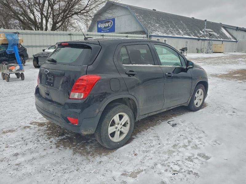 Photo 3 from auction – 2020 CHEVROLET TRAX LS with VIN 3GNCJKSB4LL140202