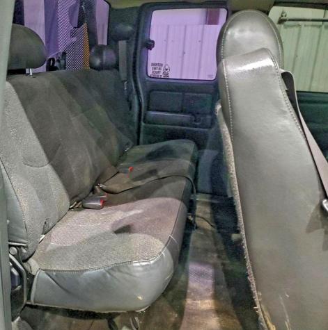 Photo 10 from auction – 2005 CHEVROLET SILVERADO with VIN 1GCHK29U85E176822