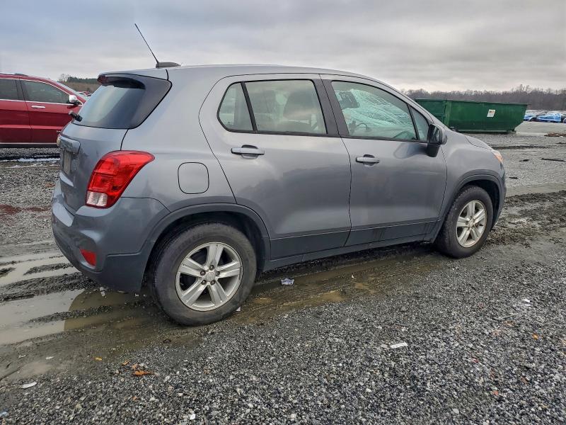 Photo 3 from auction – 2020 CHEVROLET TRAX LS with VIN 3GNCJKSB1LL147396