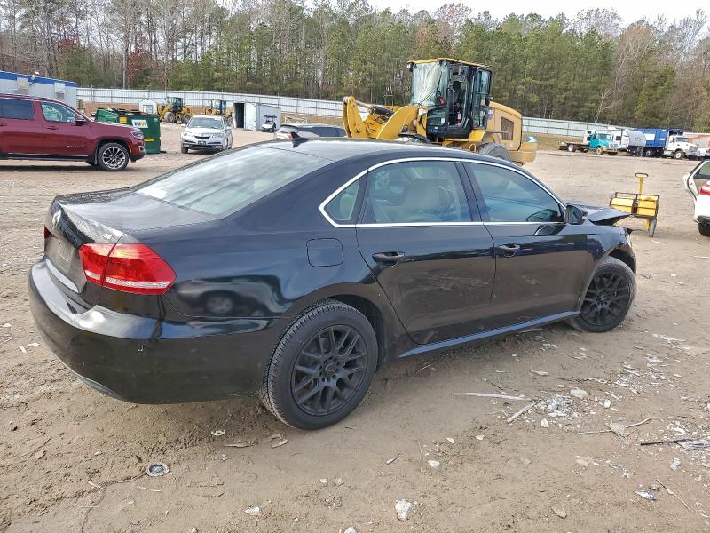 Photo 3 from auction – 2012 VOLKSWAGEN PASSAT SE with VIN 1VWBP7A36CC106572