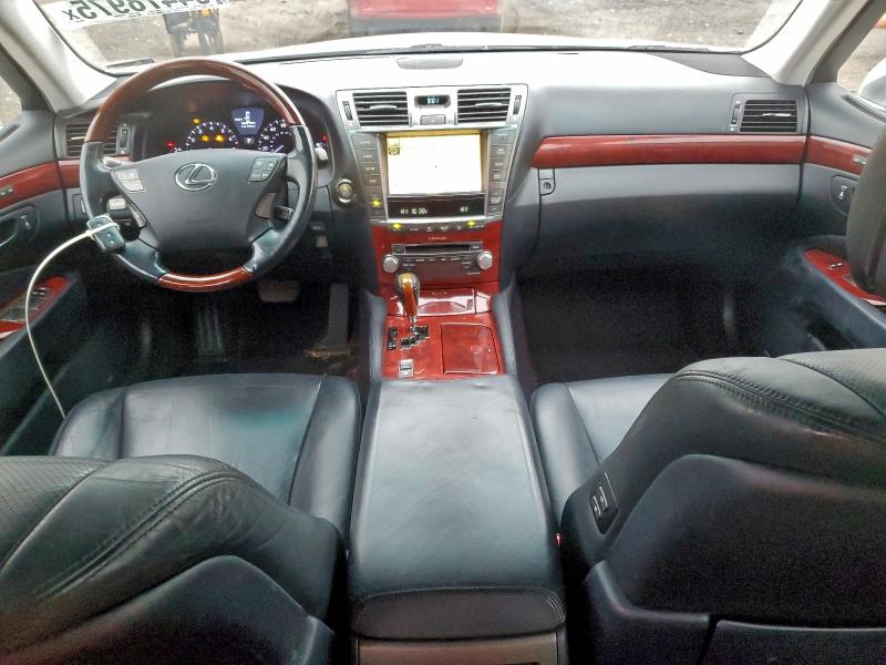 Photo 8 from auction – 2012 LEXUS LS 460 with VIN JTHCL5EF3C5013846