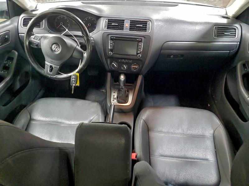 Photo 8 from auction – 2011 VOLKSWAGEN JETTA SE with VIN 3VWDZ7AJ2BM340741