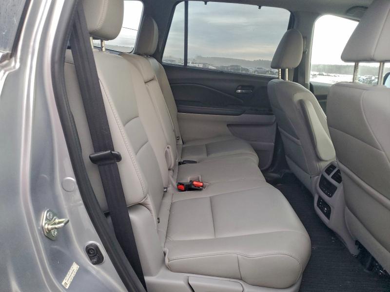 Photo 10 from auction – 2016 HONDA PILOT TOUR with VIN 5FNYF6H95GB058964