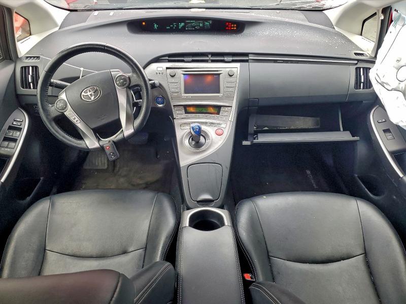 Photo 8 from auction – 2015 TOYOTA PRIUS with VIN JTDKN3DUXF0424982