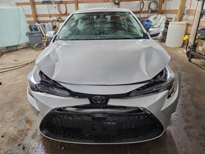 Photo 5 from auction – 2021 TOYOTA COROLLA LE with VIN 5YFEPMAE5MP172765
