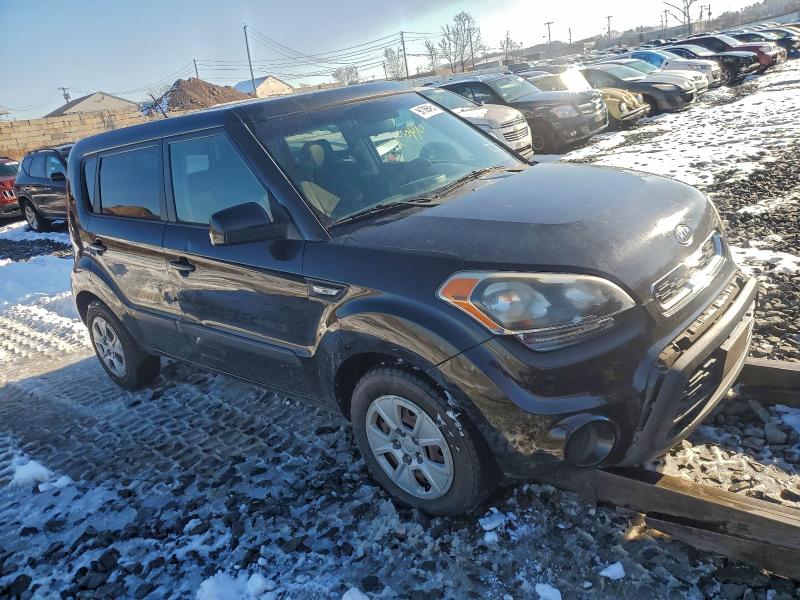 Photo 4 from auction – 2012 KIA SOUL with VIN KNDJT2A53C7745175