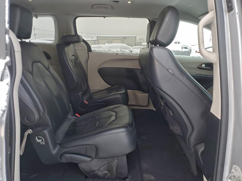 Photo 11 from auction – 2017 CHRYSLER PACIFICA T with VIN 2C4RC1BGXHR785708