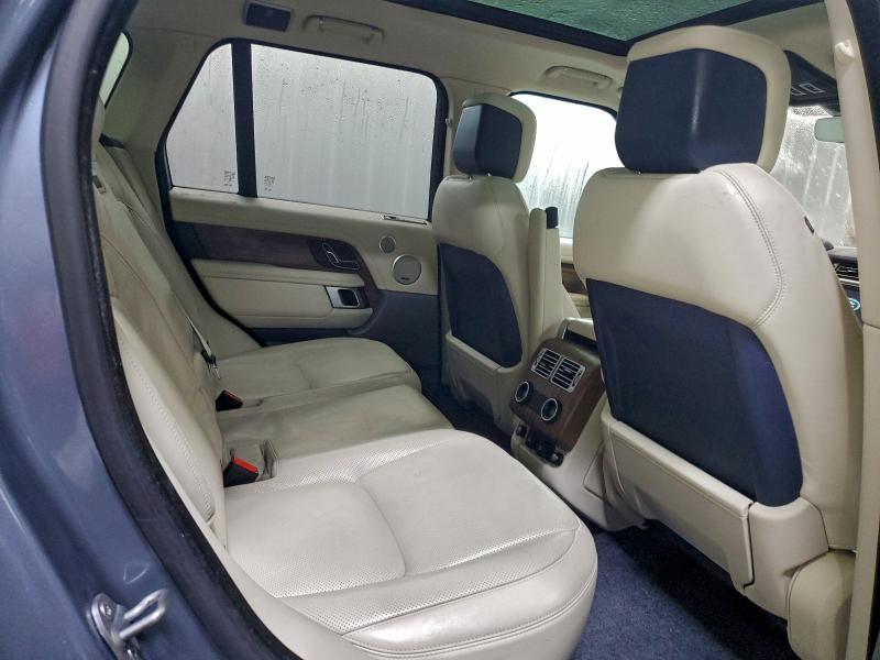 Photo 10 from auction – 2018 LAND ROVER RANGE ROVE with VIN SALGS2SVXJA384659