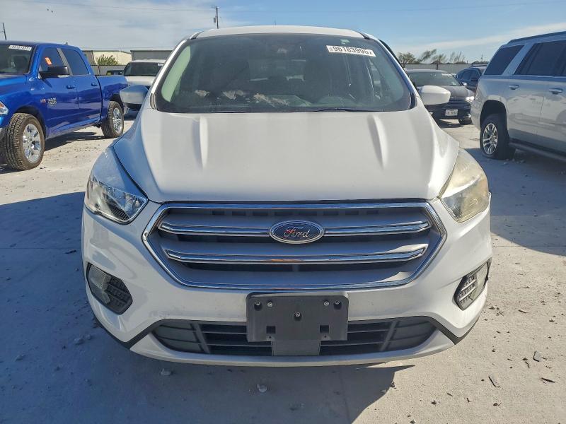 Photo 5 from auction – 2019 FORD ESCAPE with VIN 1FMCU0GD1KUC09815