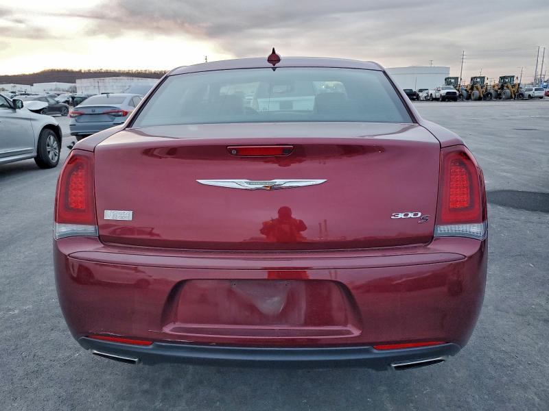 Photo 6 from auction – 2019 CHRYSLER 300 S with VIN 2C3CCABG4KH712518