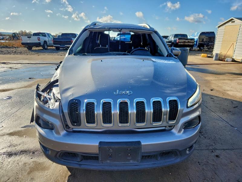 Photo 5 from auction – 2016 JEEP CHEROKEE L with VIN 1C4PJLCB0GW291696