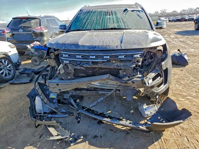 Photo 5 from auction – 2016 FORD EXPLORER L with VIN 1FM5K8F82GGC86328