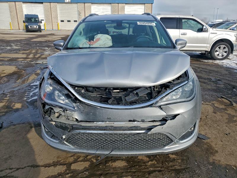 Photo 5 from auction – 2019 CHRYSLER PACIFICA T with VIN 2C4RC1BG6KR528472