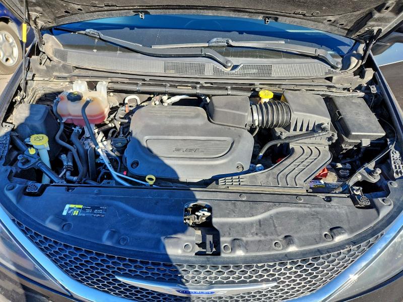 Photo 12 from auction – 2020 CHRYSLER VOYAGER LX with VIN 2C4RC1DG9LR261200