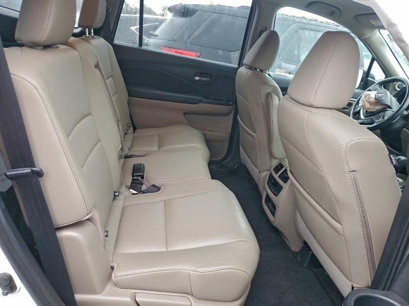 Photo 11 from auction – 2017 HONDA PILOT EXL with VIN 5FNYF5H50HB046827