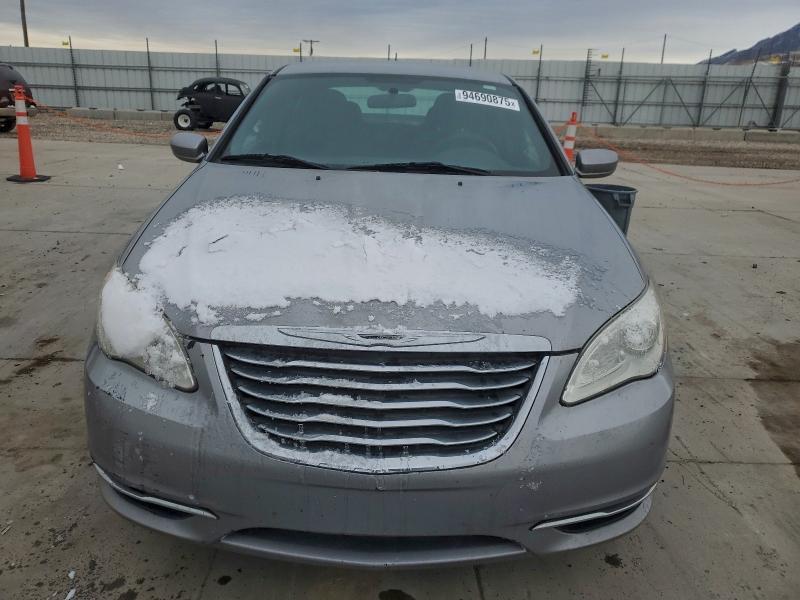Photo 5 from auction – 2013 CHRYSLER 200 LX with VIN 1C3CCBAB7DN611592