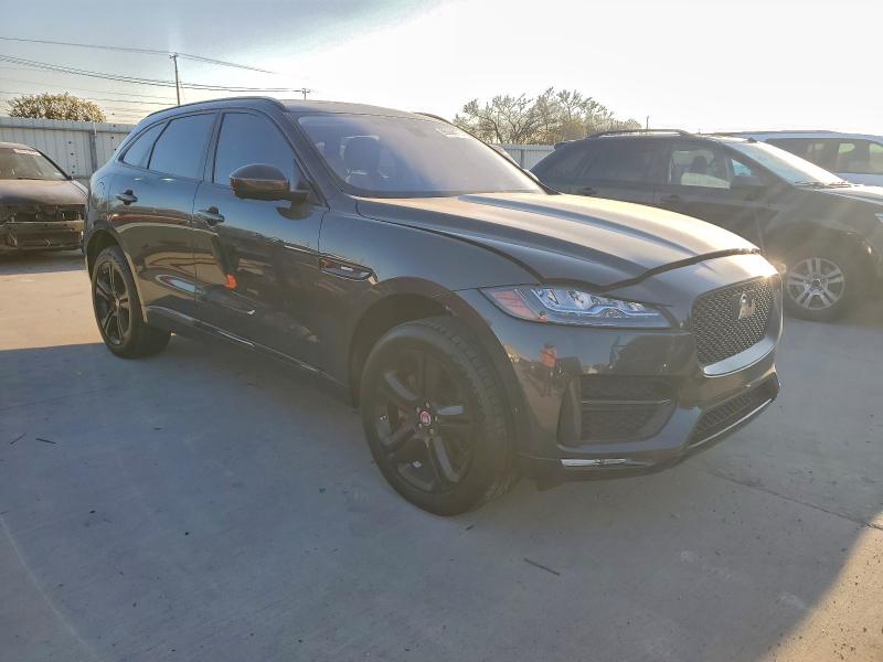 Photo 4 from auction – 2017 JAGUAR F-PACE R - with VIN SADCL2BV5HA046989