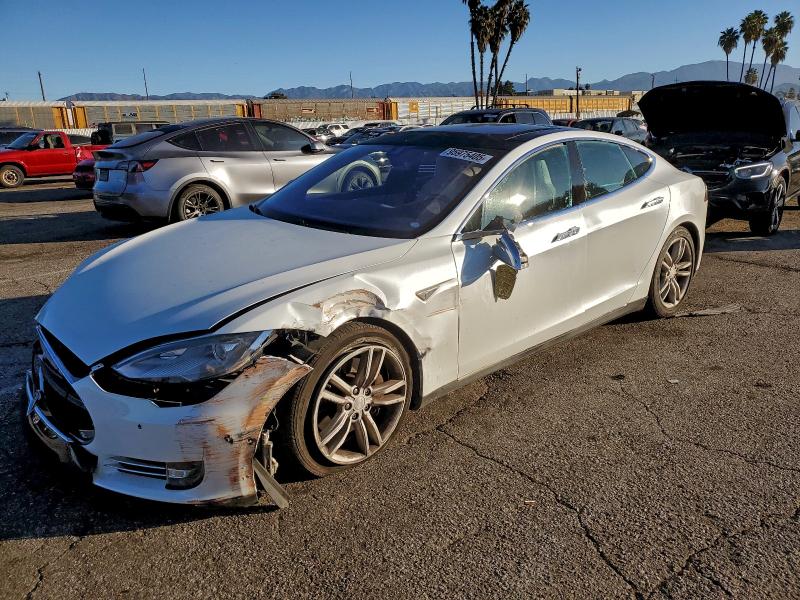 TESLA MODEL S 70 2015 with VIN 5YJSA1S22FF090501 - Photo from auction