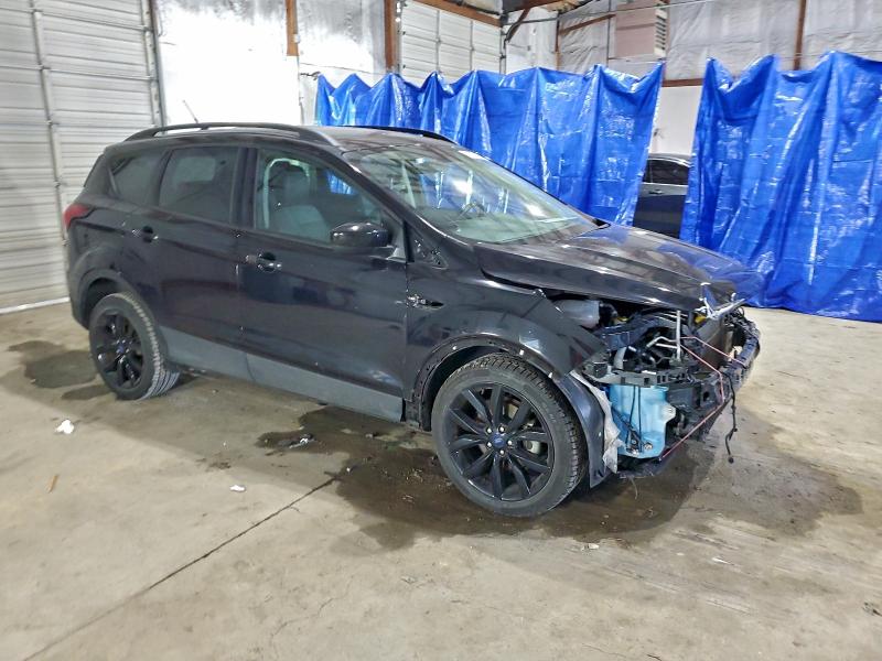 Photo 4 from auction – 2019 FORD ESCAPE SE with VIN 1FMCU0GD2KUA96277