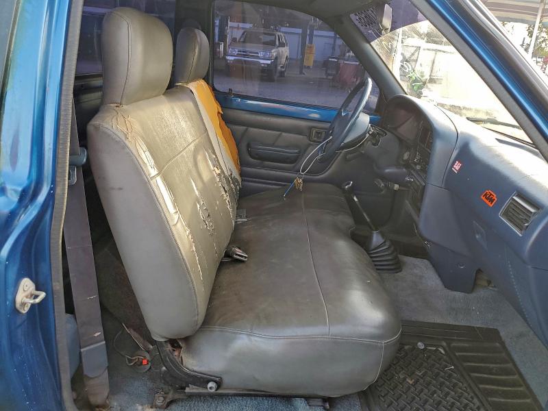 Photo 10 from auction – 1995 TOYOTA PICKUP 1/2 with VIN 4TARN81A7SZ317539