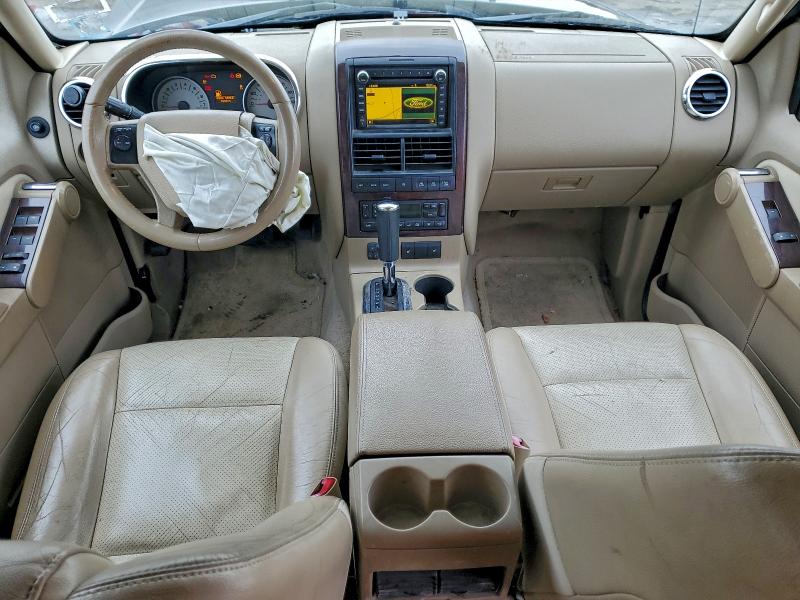 Photo 8 from auction – 2010 FORD EXPLORER L with VIN 1FMEU7F82AUA42837