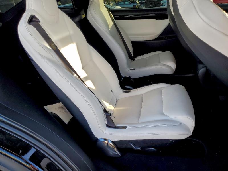 Photo 11 from auction – 2019 TESLA MODEL X with VIN 5YJXCBE25KF153022